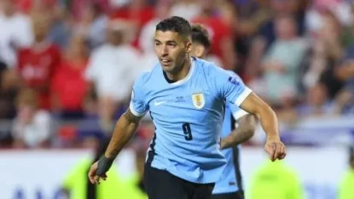 ¿Por qué Luis Suárez no juega contra Colombia?