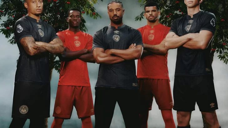 Las nuevas camisetas originales Umbro que utilizará Bournemouth para la temporada 24/25