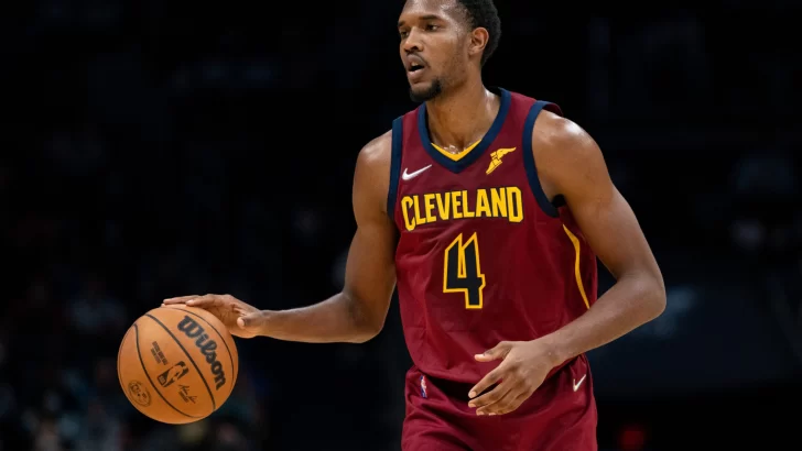 Evan Mobley firma una millonaria extensión con Cleveland