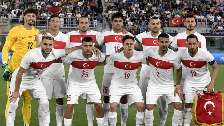 ¿En qué equipos juegan los jugadores de Turquía?
