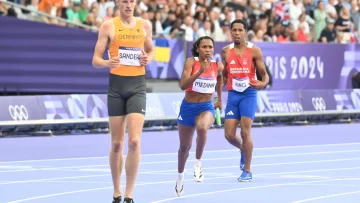 Dominicana en París 2024: Atletismo dominicano de la plata a la fosa en la preliminar del 4×400 Mixto