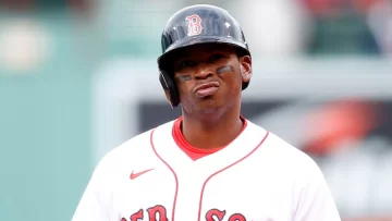 Rafael Devers y la ironía de ser el “viejo” en los Medias Rojas