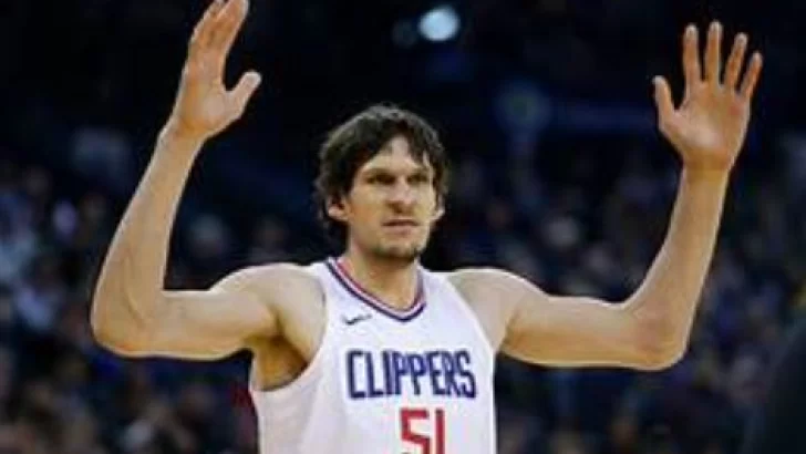 Boban Marjanovic espera su oportunidad: El gigante serbio busca prolongar su carrera en la NBA