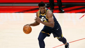 ¿Udoka Azubuike dejará la NBA? Phoenix Suns le dió pase libre para irse