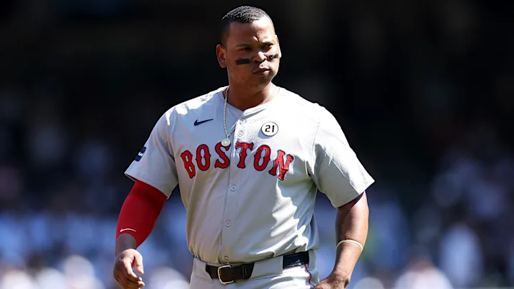 Rafael Devers tras su diagnóstico del hombro