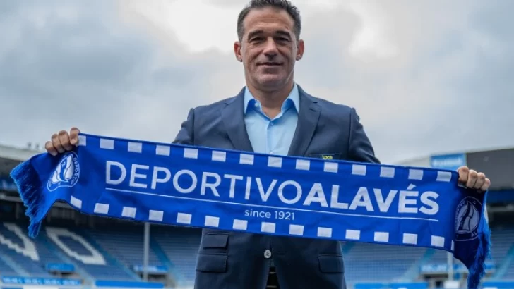 ¿Quién es Luis García Plaza? El entrenador de Deportivo Alavés