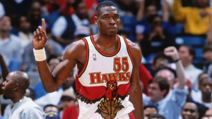 Dikembe Mutombo: Un gigante del baloncesto y la humanidad fallece a los 58 años