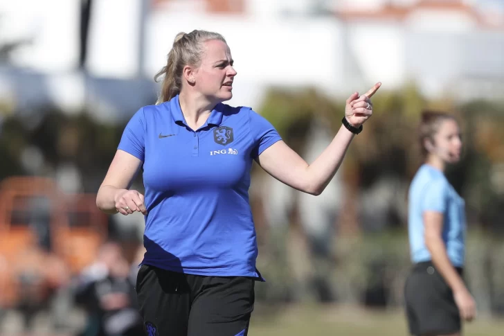 ¿Quién es Roos Kwakkenbos? La jugadora y entrenadora de Países Bajos en Mundial Femenino Sub-20 Colombia