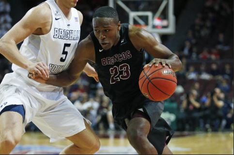 Philadelphia 76ers recompensa la lealtad de Jared Brownridge con un contrato Exhibit 10