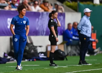 ¿Quién es Natalie Henderson? Entrenadora de Inglaterra en Copa Mundial Femenina Sub-17