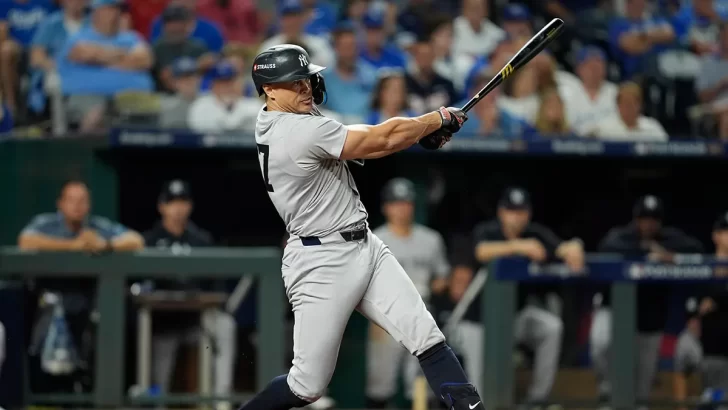 Giancarlo Stanton el salvador de los Yankees en la ALDS