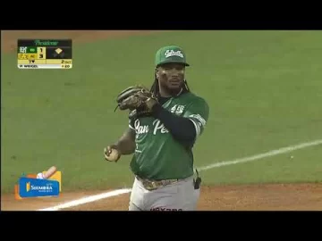 DOBLETE de Starlin Castro que remolca la tercera carrera de las Águilas 🦅👌🏻