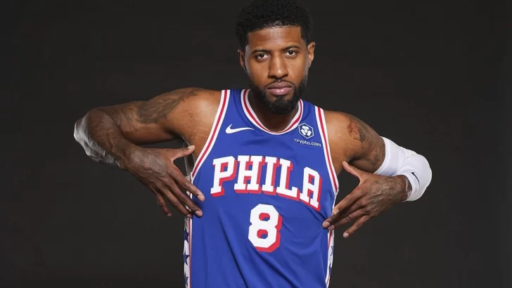 Paul George brilla en su debut con los 76ers, pero caen ante Timberwolves