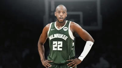  Khris Middleton recibió el alta médica 