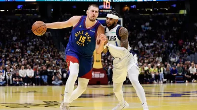  Michael Malone critica a los Nuggets por defraudar a ‘Superman’ Nikola Jokic 