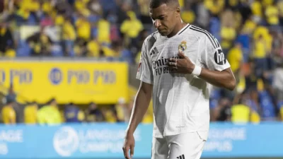  Más problemas para Mbappé, nueva crítica de una leyenda francesa 