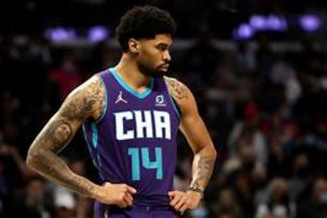 Charlotte Hornets pierde a Nick Richards por lesión indefinida