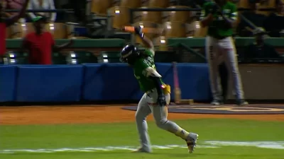  Eguy Rosario lidera a las Estrellas hacia el segundo puesto: una noche brillante en el Quisqueya 