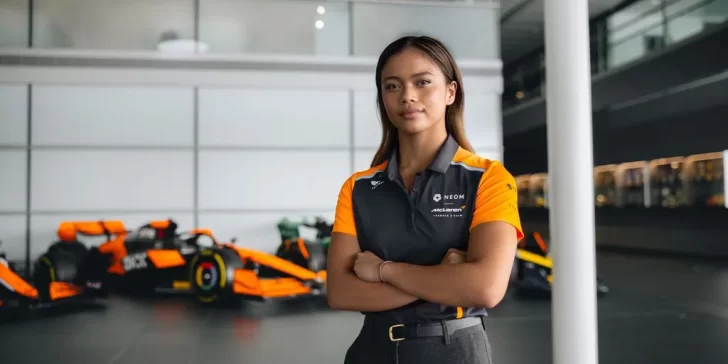 ¿Quién es Bianca Bustamante? La piloto de 19 años que se sumó a McLaren en la Fórmula 1