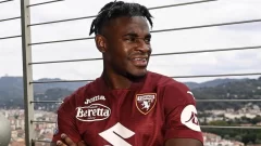 ¿Por qué no juega Duván Zapata en el Torino?