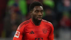 ¿Porqué no juega Alphonso Davies en el Bayern Múnich?