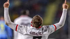 Santi Giménez: ¿Cuánto pagan los casinos su gol ante Feyenoord por Champions League?