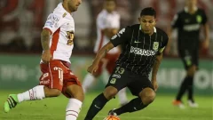 ¿Cómo está el historial de Huracán frente a equipos colombianos?