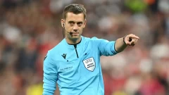 ¿Quién es el Clément Turpin? Árbitro encargado de dirigir Barcelona vs Inter