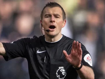 ¿Quién es Michael Salisbury, árbitro del encuentro entre Arsenal vs Crystal Palace?