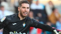 ¿Qué jugadores pasaron por Granada CF y SD Eibar?