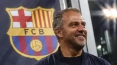 Flick no se guarda elogios para Xabi Alonso: “Hablé mucho con él y me encanta su filosofía”