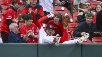 ¿Nolan Arenado con problemas respiratorios?