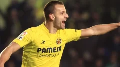 ¿Qué jugadores pasaron por Villarreal CF y CA Osasuna?