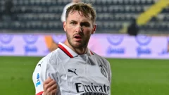 ¿Cuántos títulos tiene Santi Giménez?