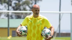 ¿Quién es el entrenador de Mamelodi Sundowns?