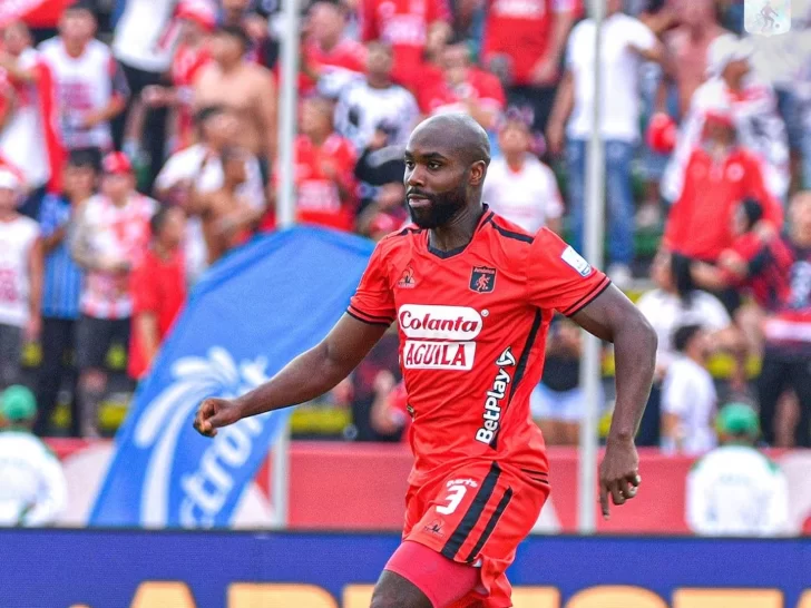 ¿Por qué Éder Balanta no juega frente a Bahía en la Copa Sudamericana?