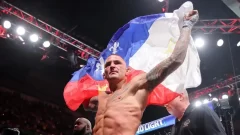 Max Holloway se impone en UFC 318 y despide a Dustin Poirier en una emotiva trilogía