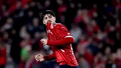 Independiente en alerta: el Real Oviedo posó sus ojos en Kevin Lomónaco