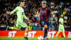 Cómo esta el historial entre Barcelona y Levante