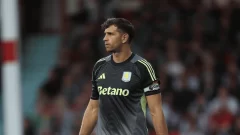 ¿Por qué sigue Emiliano Martínez sigue atajando en Aston Villa?