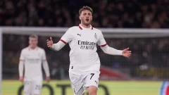 ¿Juega Santi Giménez frente a Cremonese? Alineacion probable de AC Milan