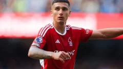 ¿Por qué no juega Nicolás Domínguez frente a Crystal Palace?