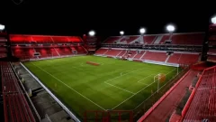 ¿En que cancha se juega el partido de Independiente vs Plantense?