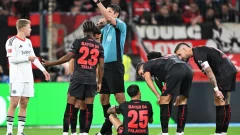 Exequiel Palacios se lesionó en el Bayer Leverkusen vs Eintracht Frankfurt y encendió las alarmas