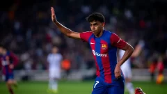 ¿Juega Lamine Yamal? Alineaciones y bajas confirmadas del Barcelona – Real Sociedad