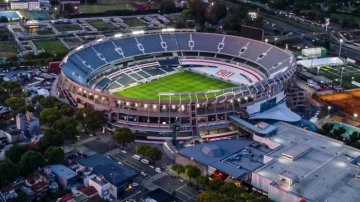 El Monumental podría sumar una quinta bandeja y soñar con un techo futurista