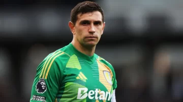 ¿Por qué Emiliano “Dibu” Martínez no fue traspasado a Manchester United?