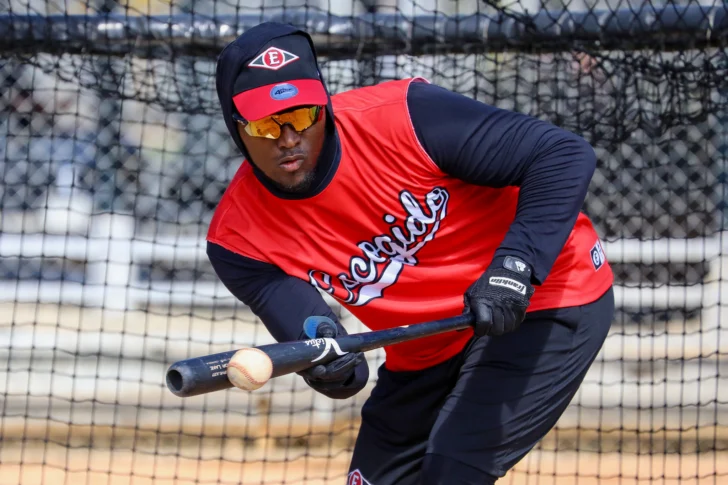 Junior Lake, primer jugador con 30 jonrones y 100 bases robadas en LIDOM