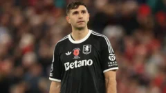 Con Dibu Martínez como bandera, Aston Villa visita a Wolverhampton y no puede fallar