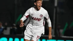 Lanús sufrió pero ahora festeja: Rodrigo Castillo, de la duda a héroe en la final de la Recopa
